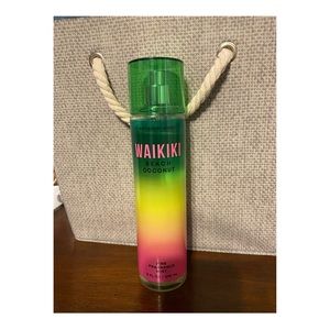 Bath & Body Works Waikiki Beach Coconut